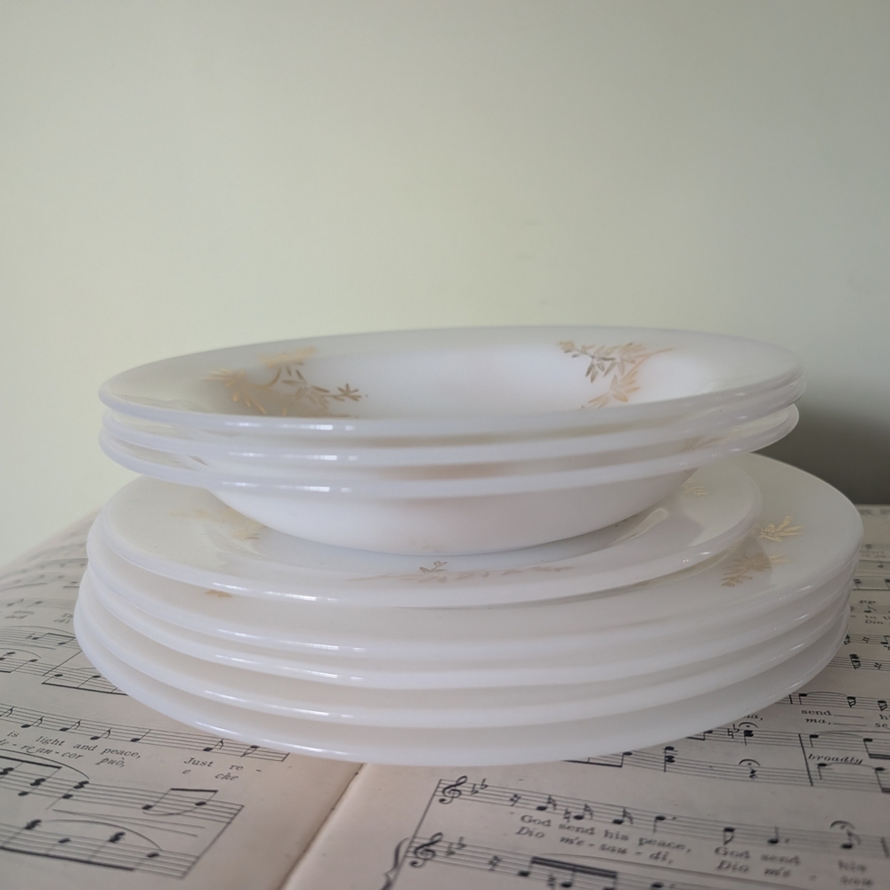 Elegant White and Gold Dinnerware Set